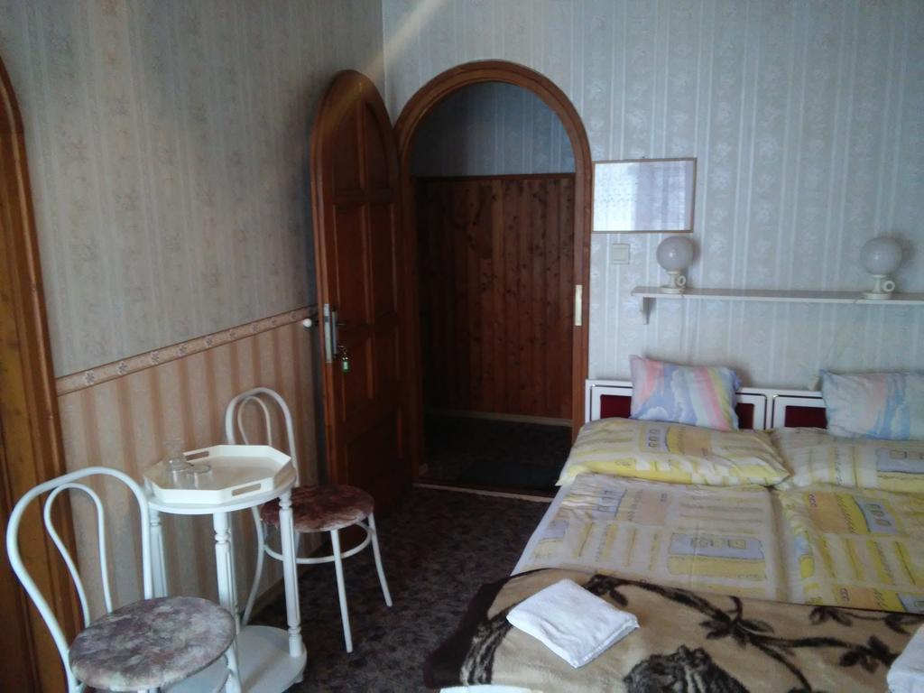Steinhaus Bed & Breakfast Keszthely Habitación foto